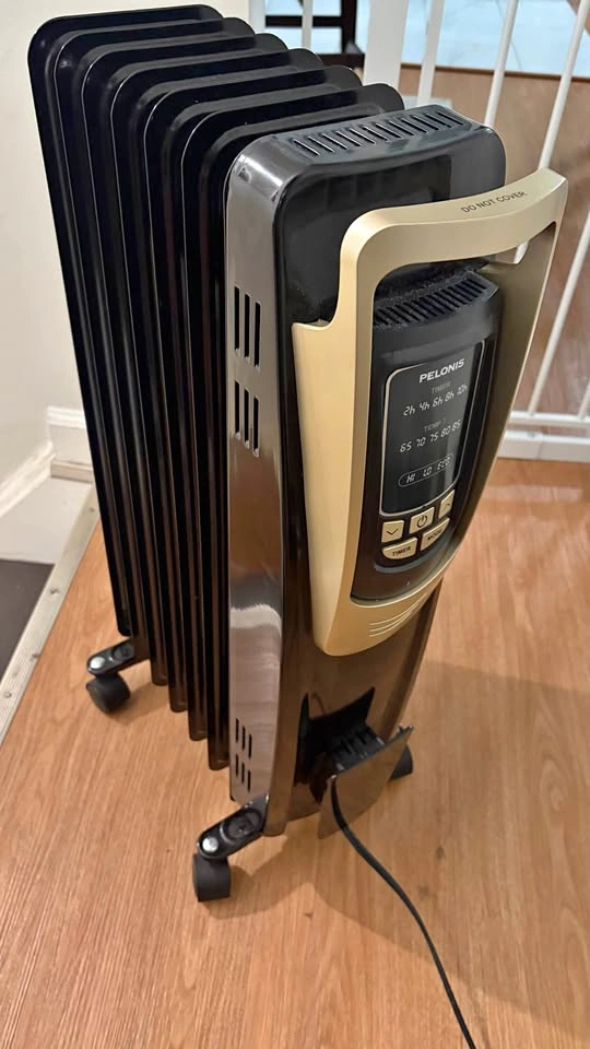Pelonis Heater with wheels