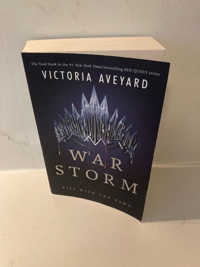 🏈War Storm by Victoria Aveyard