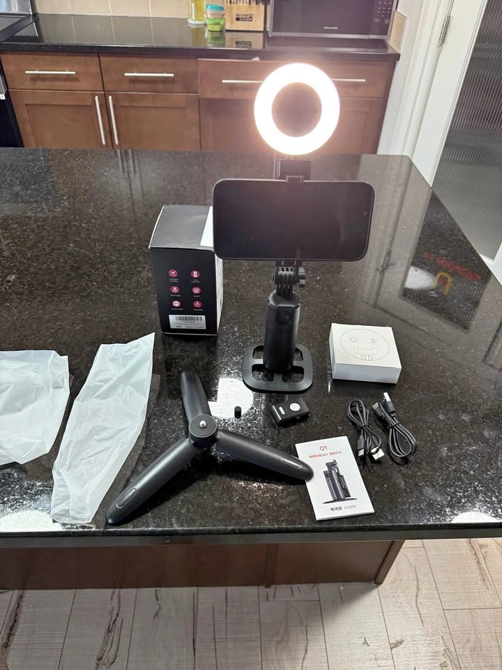New Auto Face Tracking Phone Tripod 360 Rotation Desk Stand