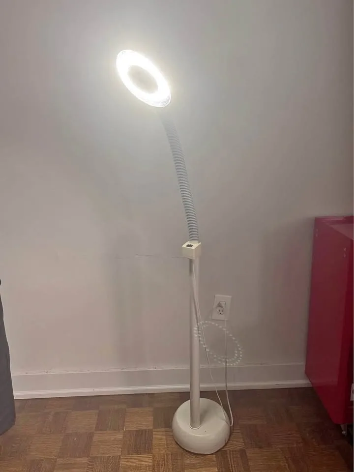 White LED Professional Lamp with Flexible Neck