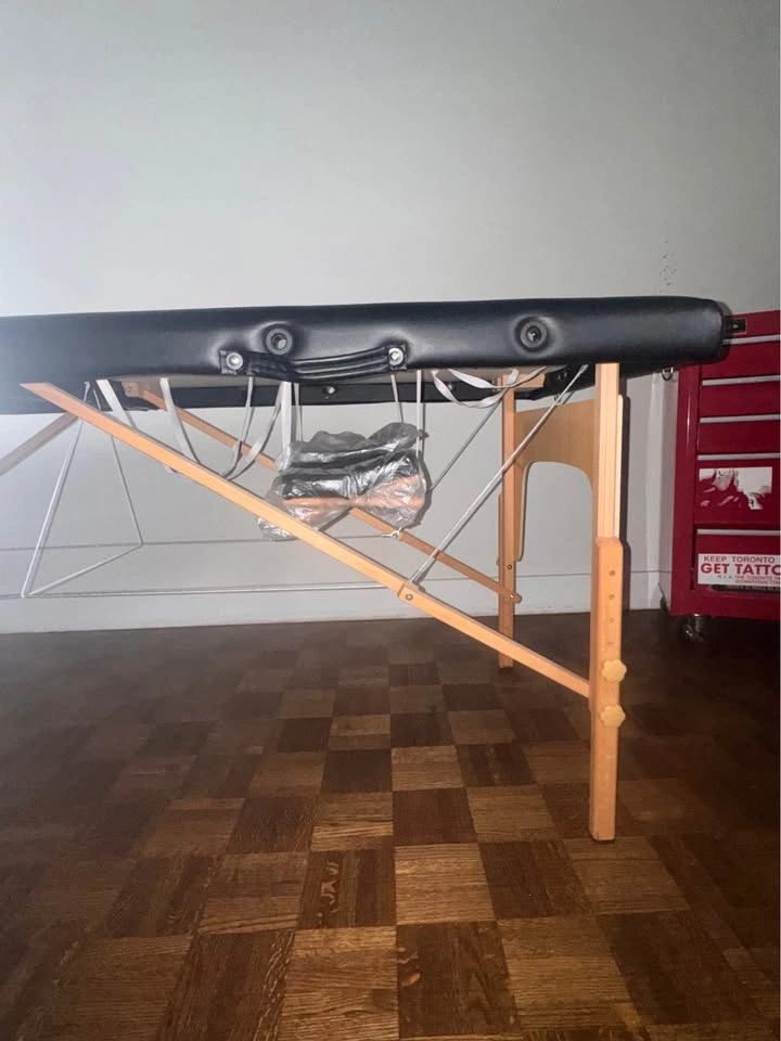 Greenlife Portable Folding Massage Table + Carrying Case - photo 4