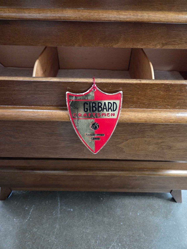 Gibbard 5 Drawer Dresser - photo 4