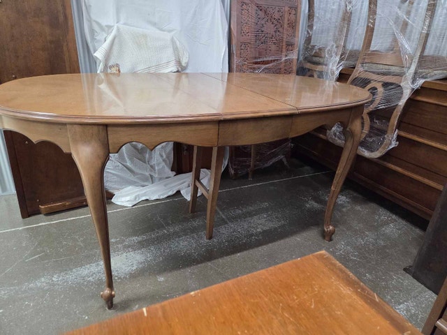 Dining Table with 6 Chairs - photo 2