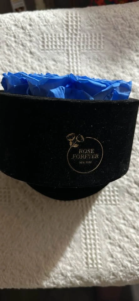 Beautiful Blue Forever Roses - photo 2