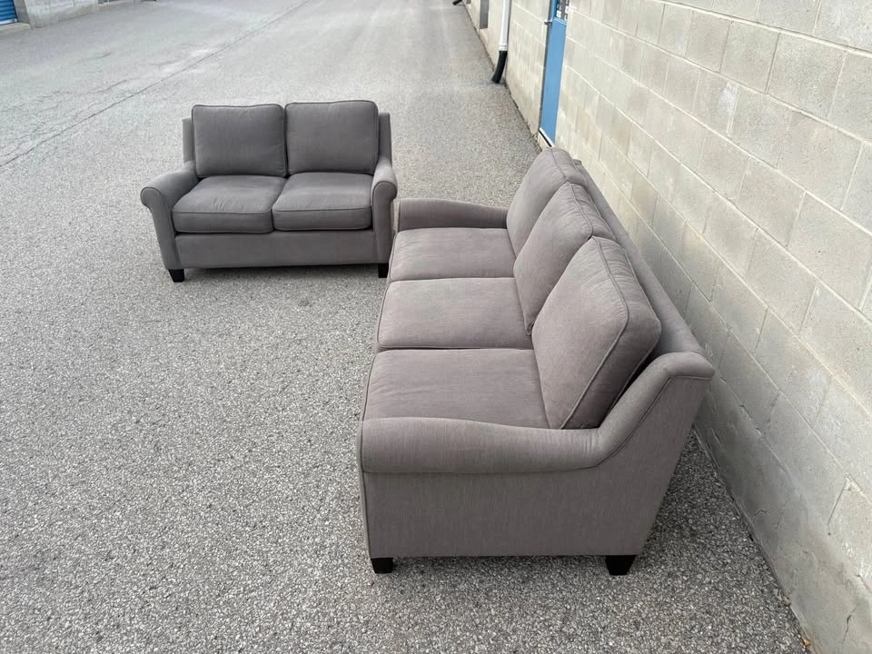 Stylus Grey 2 Piece Couch Set - Delivery Available - photo 3