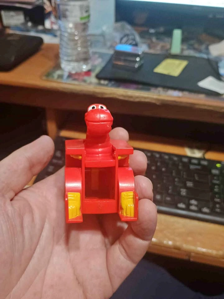 1990 McDonalds Dinosaur Transformer