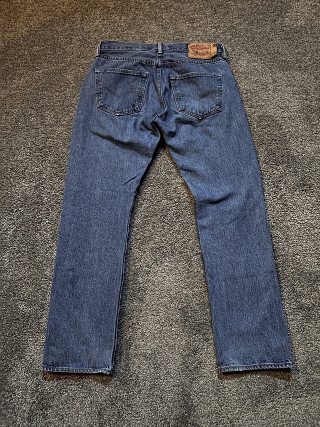 men’s 501 Levi’s jeans size W32xL30 - photo 4