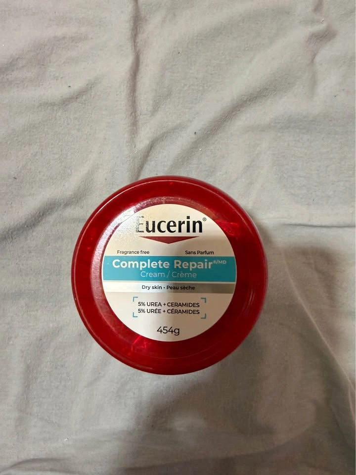 Eucerin Complete Repair Plus Lotion, 10% Urea & Ceramides - photo 3