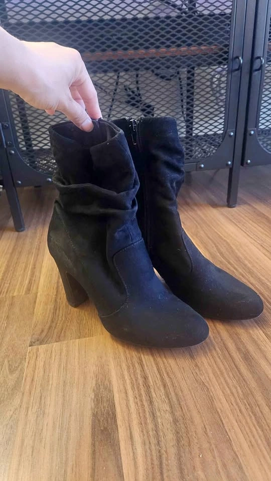 Kelly and Katie suede boots