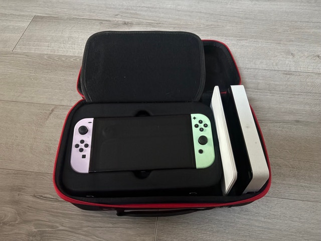 Nintendo Switch OLED + Joycon Charging Stand and Case - photo 2