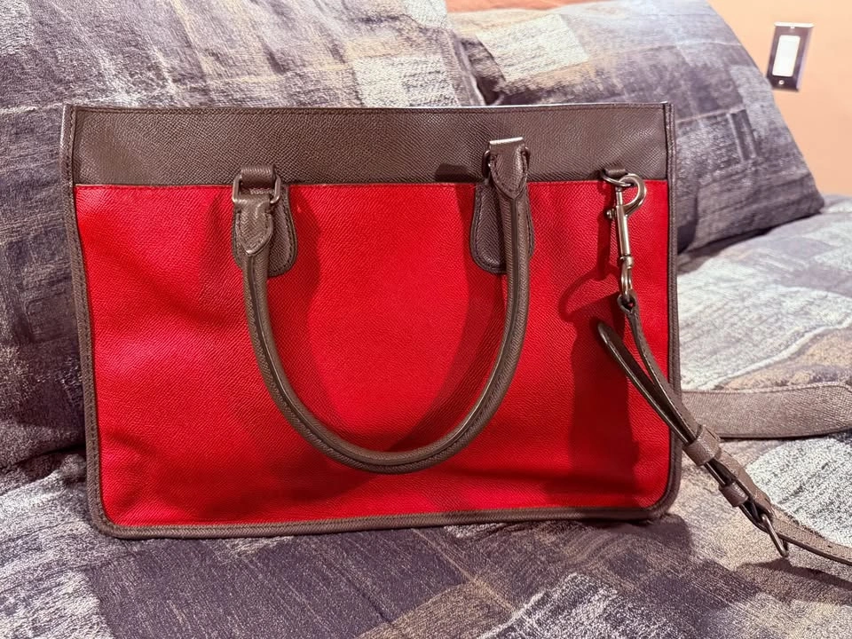 Coach Two-Tone Tote Bag with Crossbody Strap - photo 2