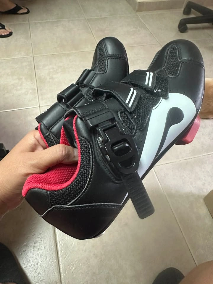 Peloton Shoes / Cleats (Women’s Size 6) - photo 3