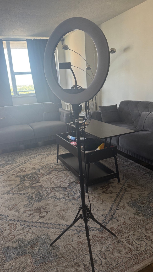 EOTO LED Soft Ring Light 18S