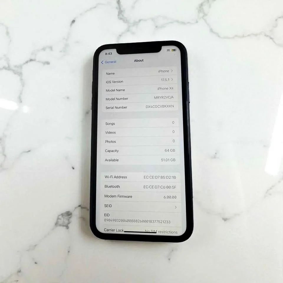 iPhone XR- 64GB- (in good Condition) thumbnail