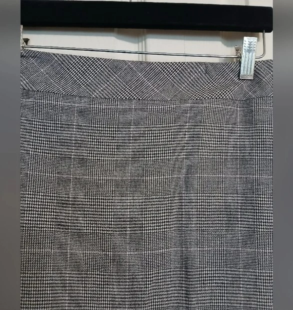 Le Chateau classic grey plaid pencil skirt size 5/6 - photo 2