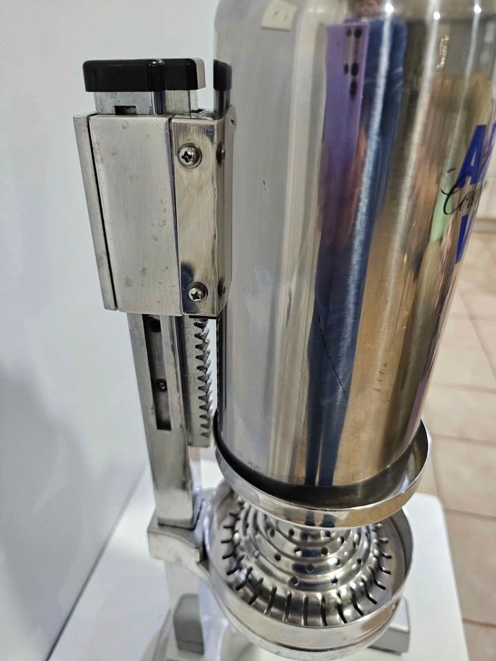 Vintage Absolut Vodka Heavy Duty Stainless Steel Citrus Press - photo 4