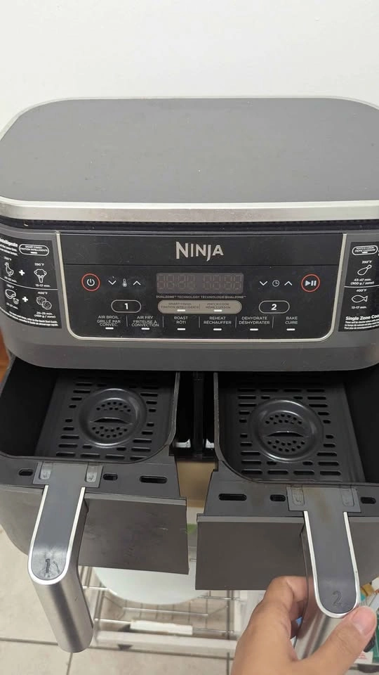 Ninja Air Fryer - Dual Zone - photo 3