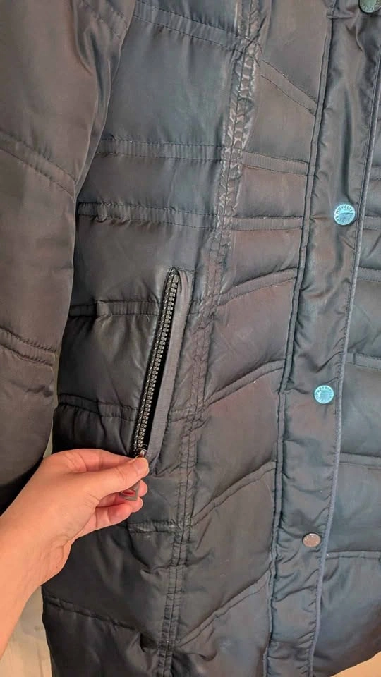 NOVELTI black women's winter coat, size small (S) - photo 3