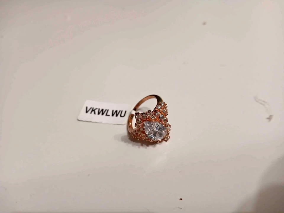 Elegant Rose Gold Ring with Gemstone, size 7