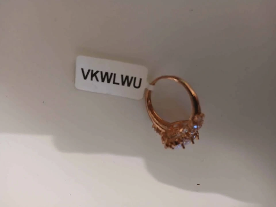 Elegant Rose Gold Ring with Gemstone, size 7 - photo 2