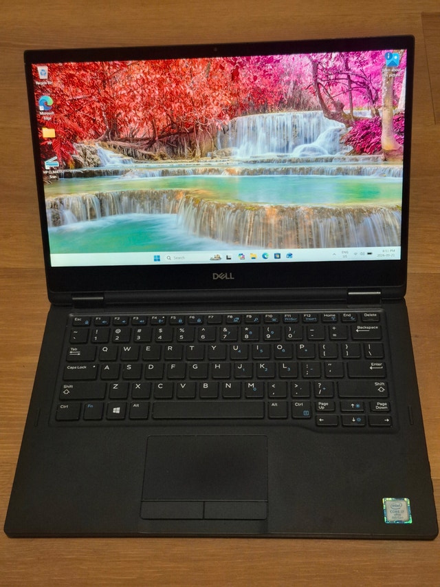 Dell Latitude 7390 2-in-1 w/1TB m2 SSD & Docking Station - photo 2