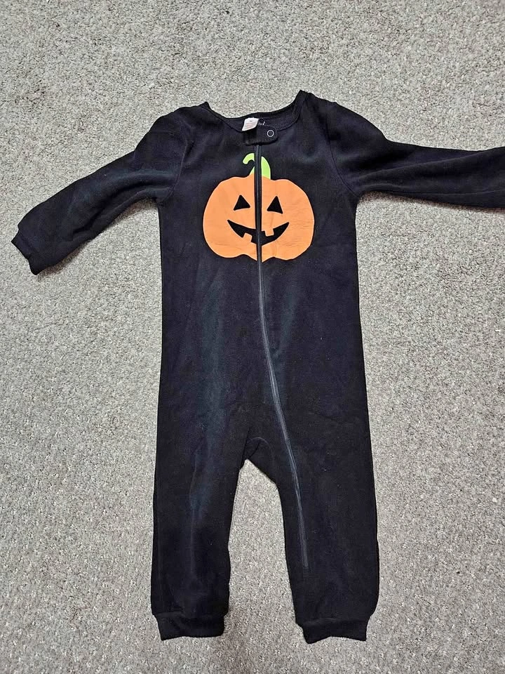 Halloween pumpkin fleece pj🏈