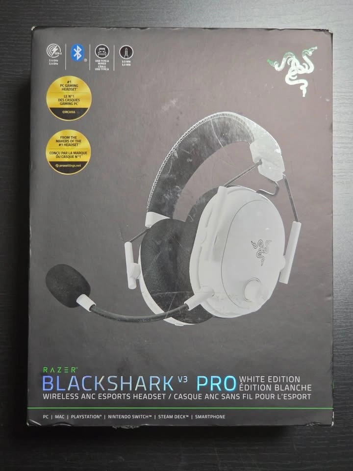 Razer BlackShark V3 Pro Wireless Gaming Headset - White - photo 3