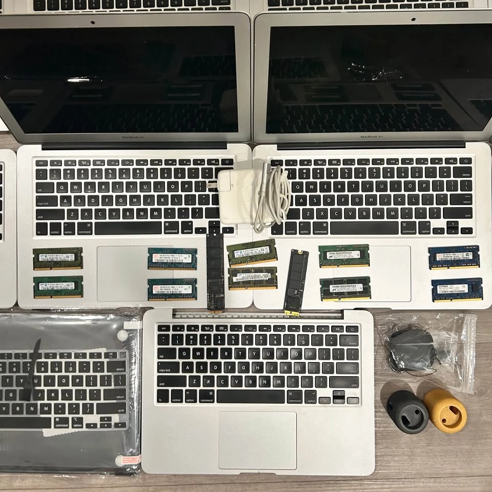 6x MacBook Lot (For Parts/Repair) - photo 2