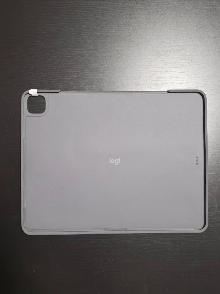 Logitech Combo Touch for iPad Pro 12.9" (5th/6th Gen) – New - photo 5