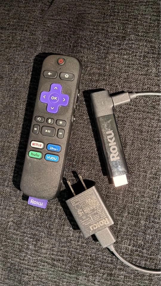 Roku stick and Google Chromecast - photo 4