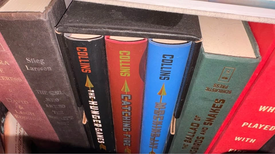 Books - moving sale - photo 4