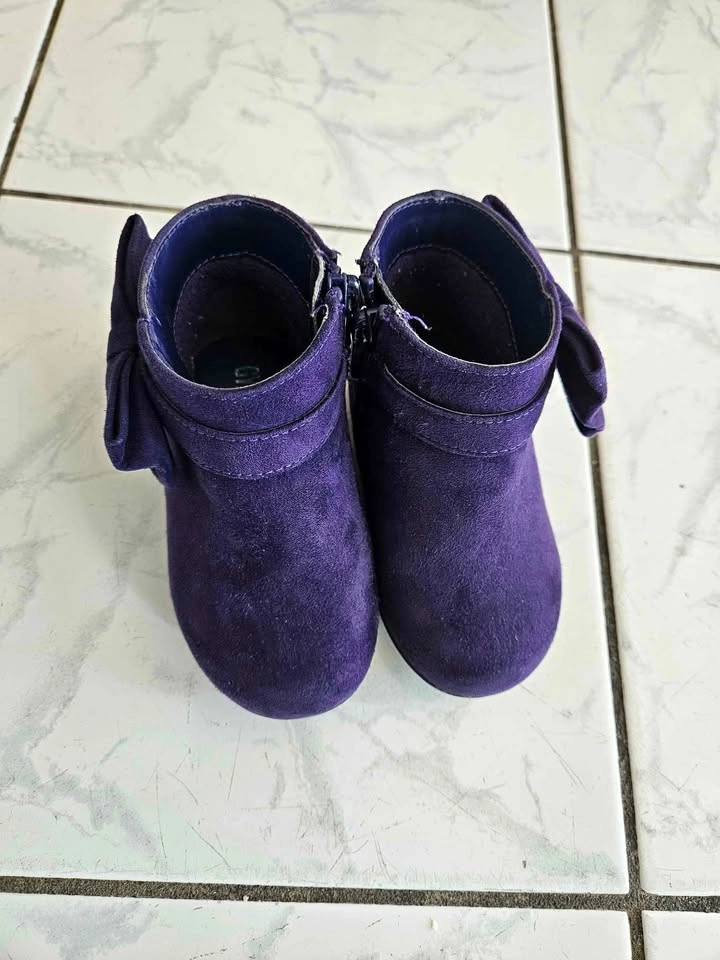 Toddler girl boots🏈