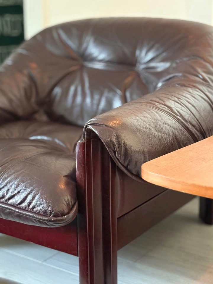 Rare Brazilian Rosewood and Leather MCM Armchair by Jean Gillion - photo 2