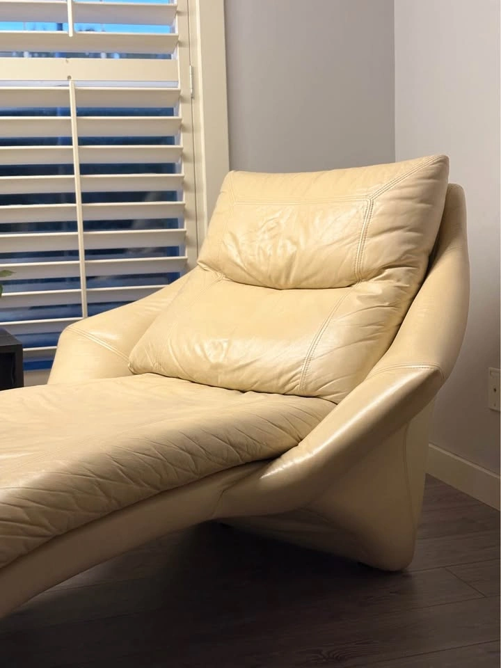 VINTAGE ROGER ROUGIER GENUINE LEATHER CREAM CHAISE LOUNGE CHAIR - photo 2