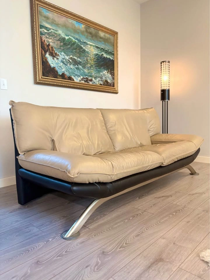 NICOLETTI SALOTTI TAN AND BLACK ITALIAN VINTAGE MCM LEATHER SOFA - photo 5