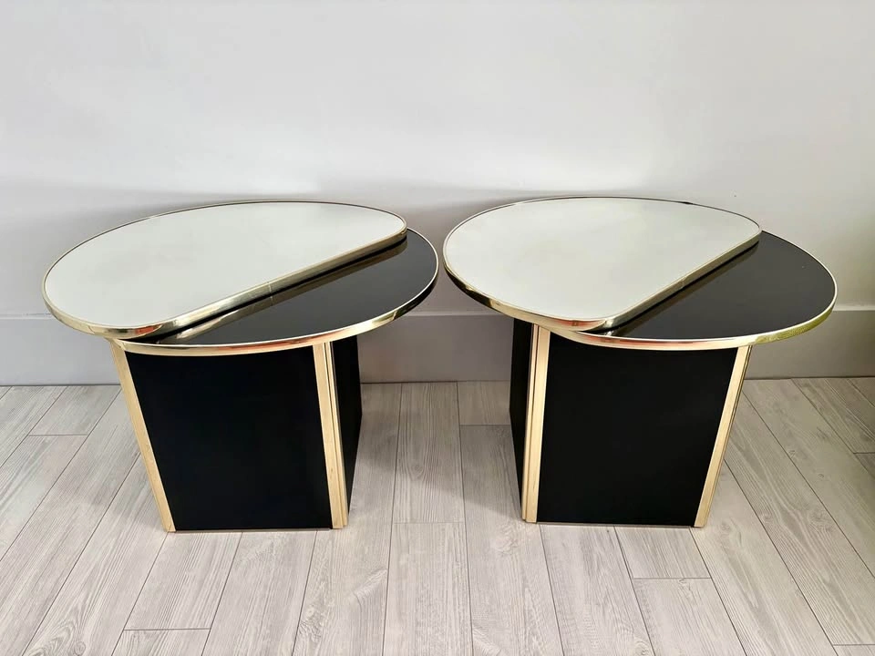 SET OF 2 VINTAGE POST MODERN BLACK BRASS MIRRORED PEDESTAL END T
