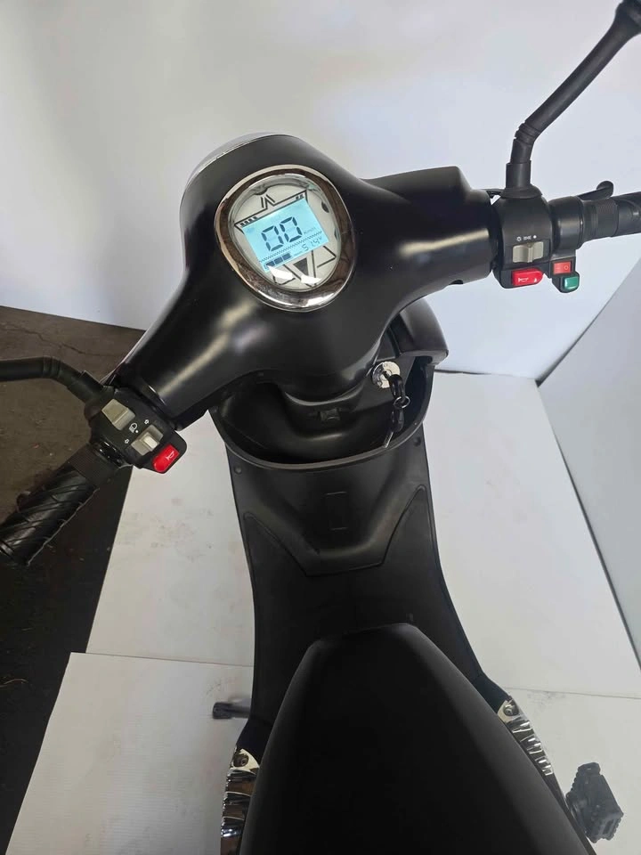 Gio Electric Scooter - photo 4