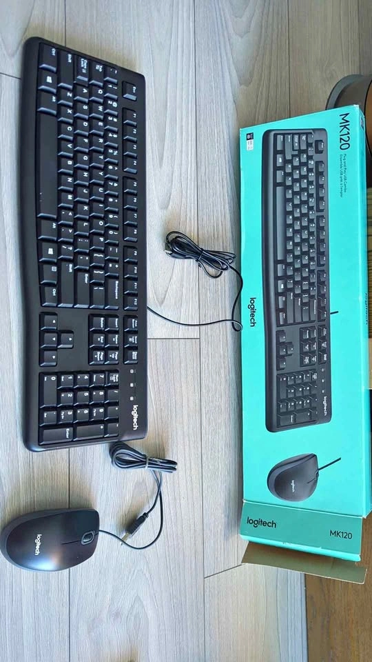 Logitech MK120 Keyboard and mouse combo 🏈
