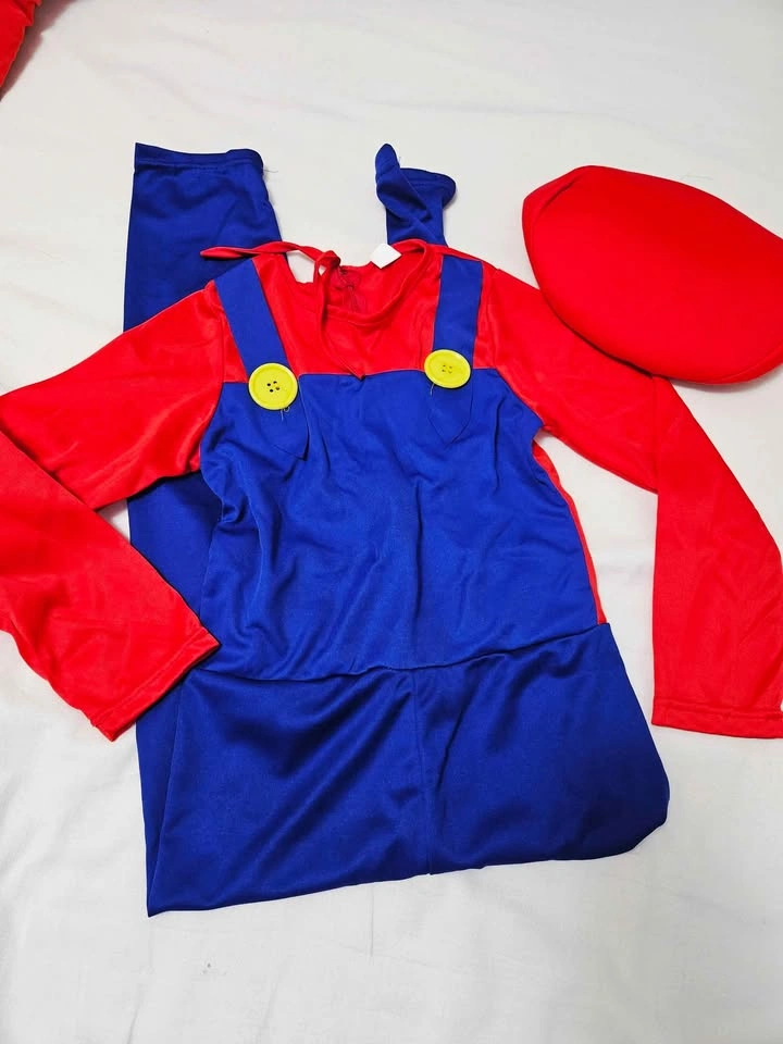 Mario costume 6Y🏈