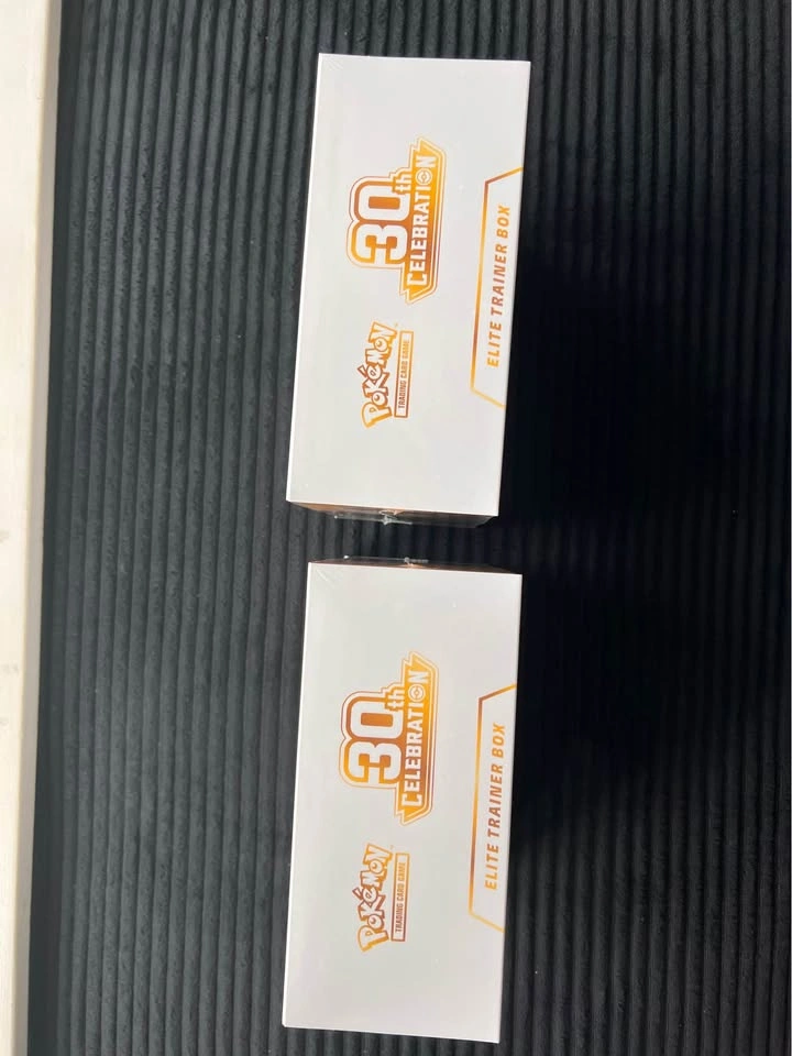 Pokémon TCG: 30th Celebration Elite Trainer Box - photo 4