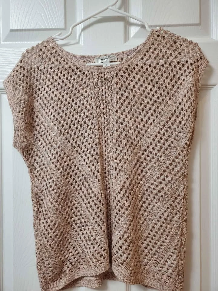 Summer top (Size S)🏈
