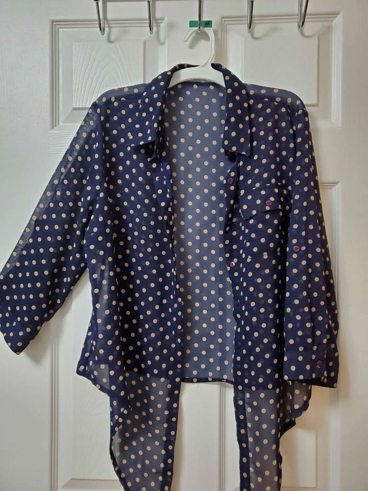 Ladies shirt (size L)🏈 - photo 2