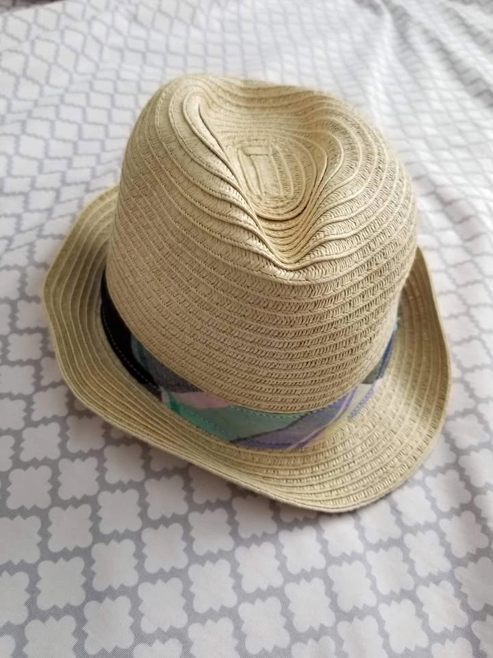 Baby hat (6-9m)🏈