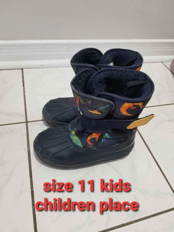 Snow boots🏈