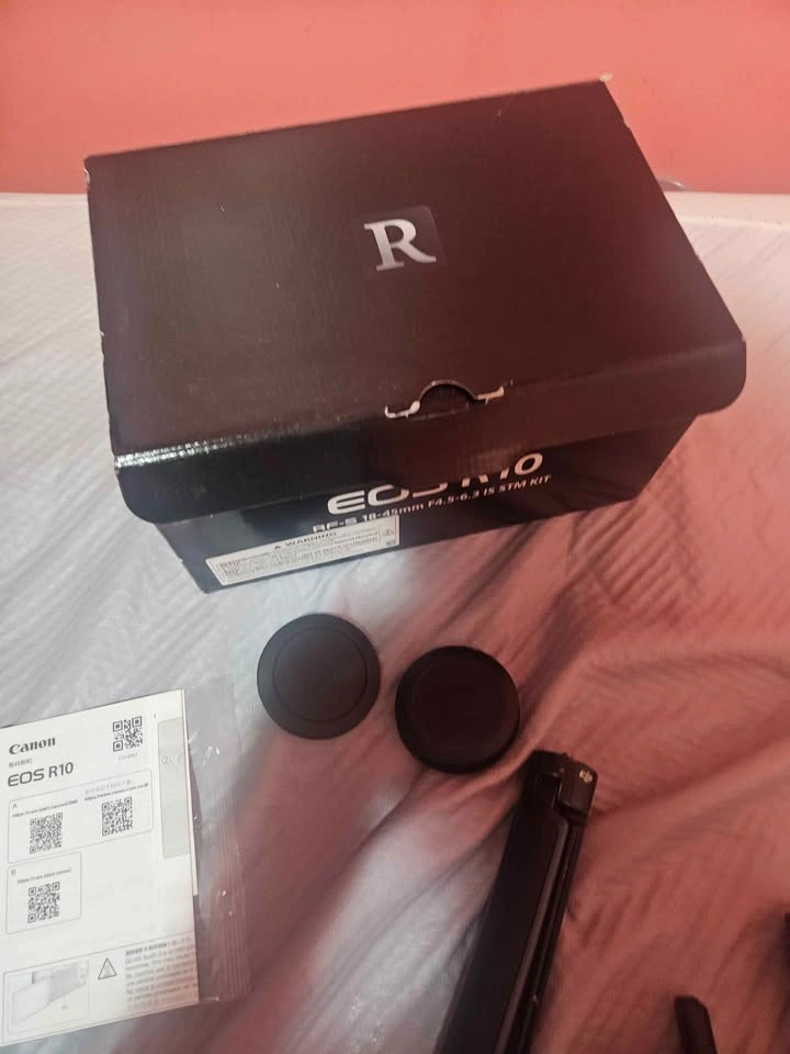 Canon EOS R10 Mirrorless Camera + RF-S 18-45mm + DJI Gimbal - photo 5