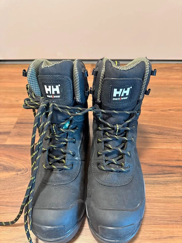HH Helly Hansen Waterproof Insulated Work Boots Size 7.5
