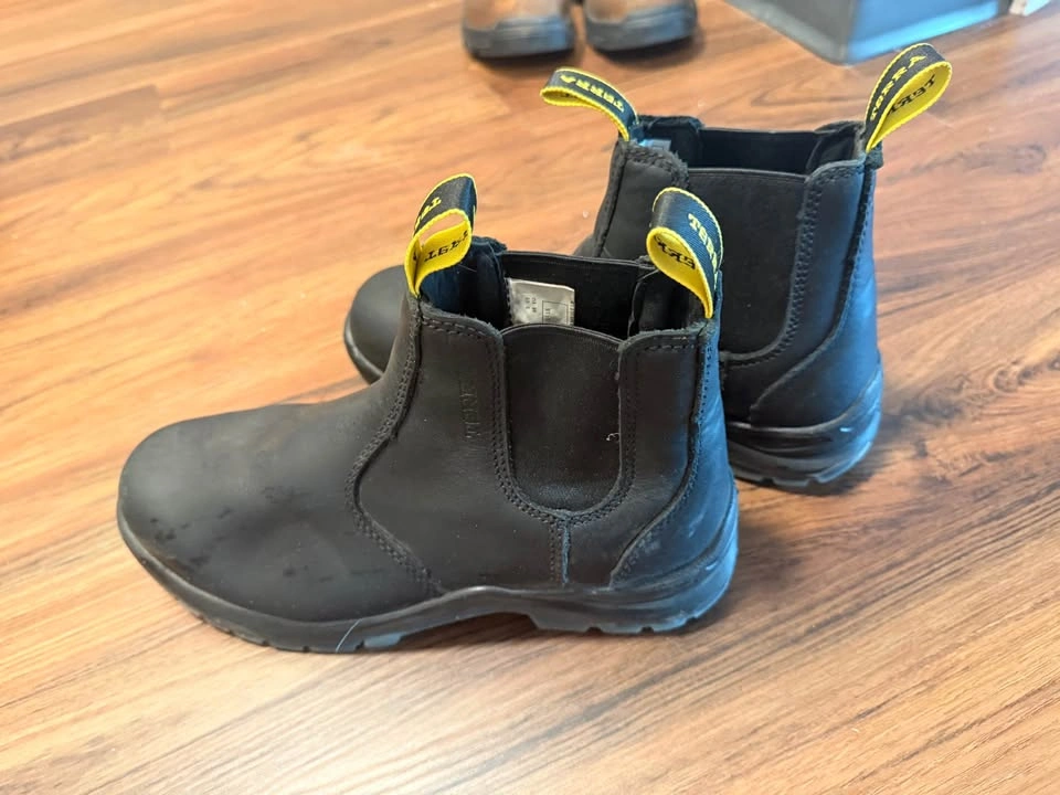 Terra Black Work Boots Size US 8B - photo 2