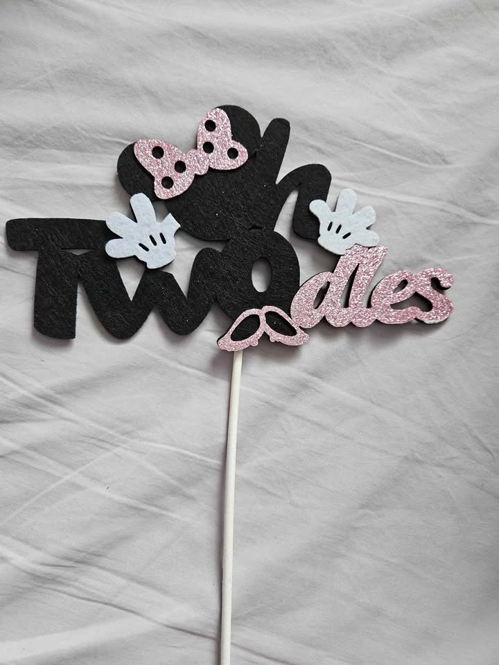 Felt Cake topper🏈 - photo 2