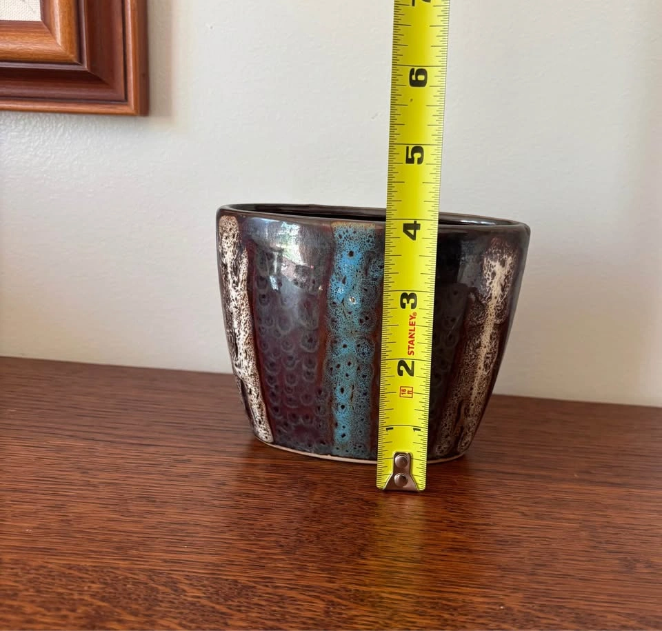 Vintage Canadian Art Pottery Oval Pillow Vase Fat Lava - photo 5
