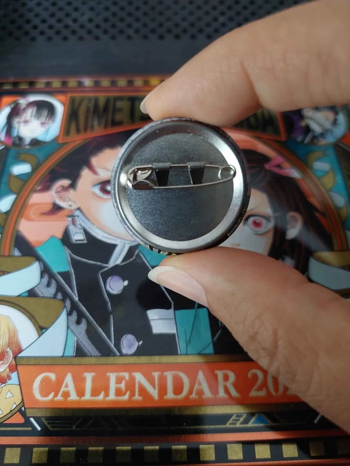 🏈 Demon Slayer - Muzan Kibutsuji Pin-Back Button - photo 2